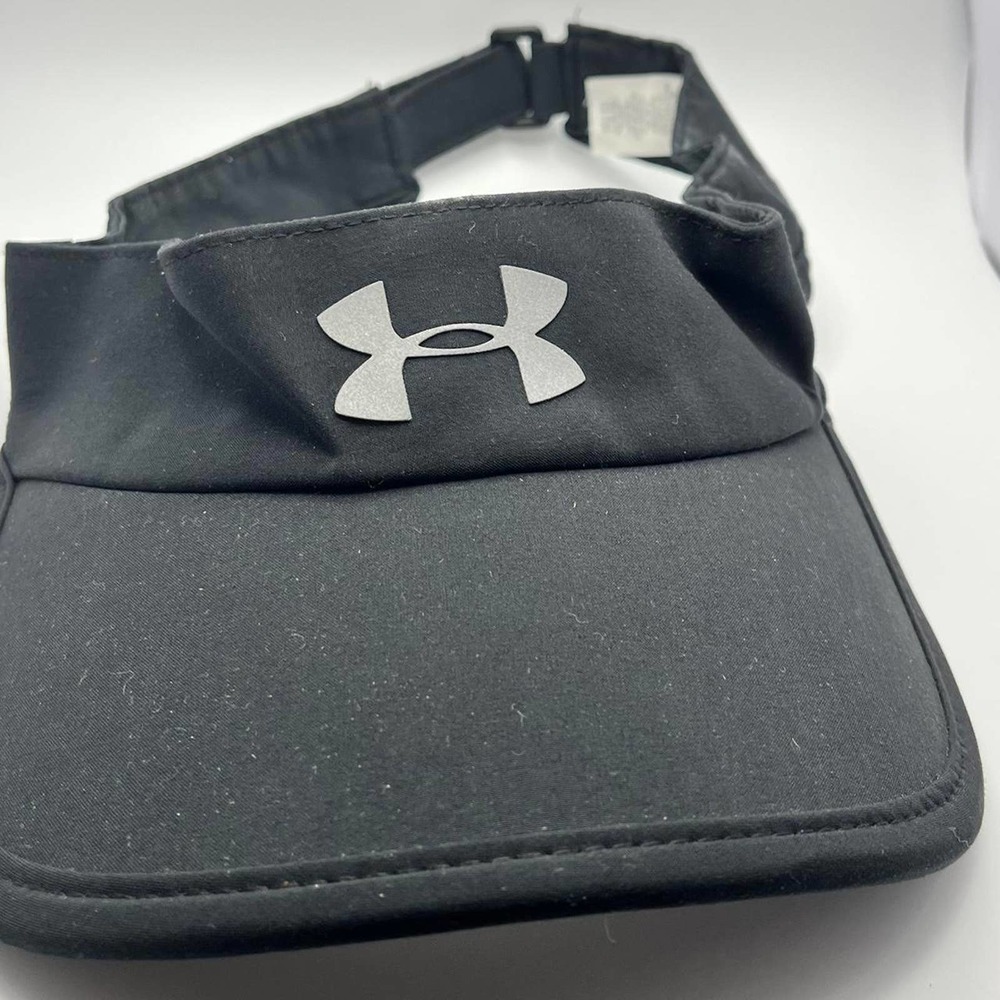 Black under armour visor